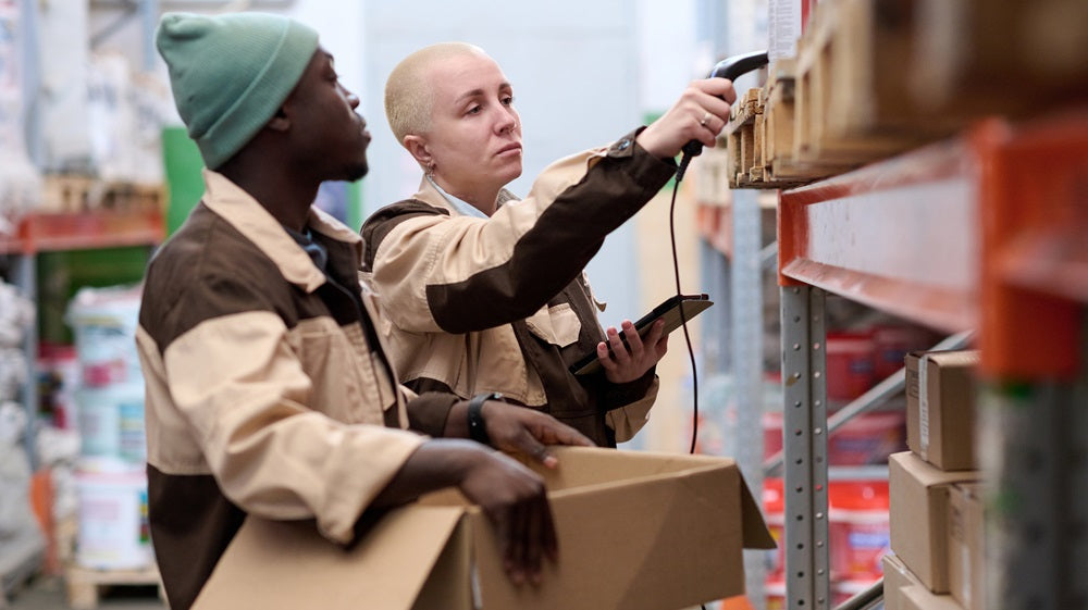 The Ultimate Guide to Warehouse Barcoding: How to Use Barcode Scanners in Warehouse